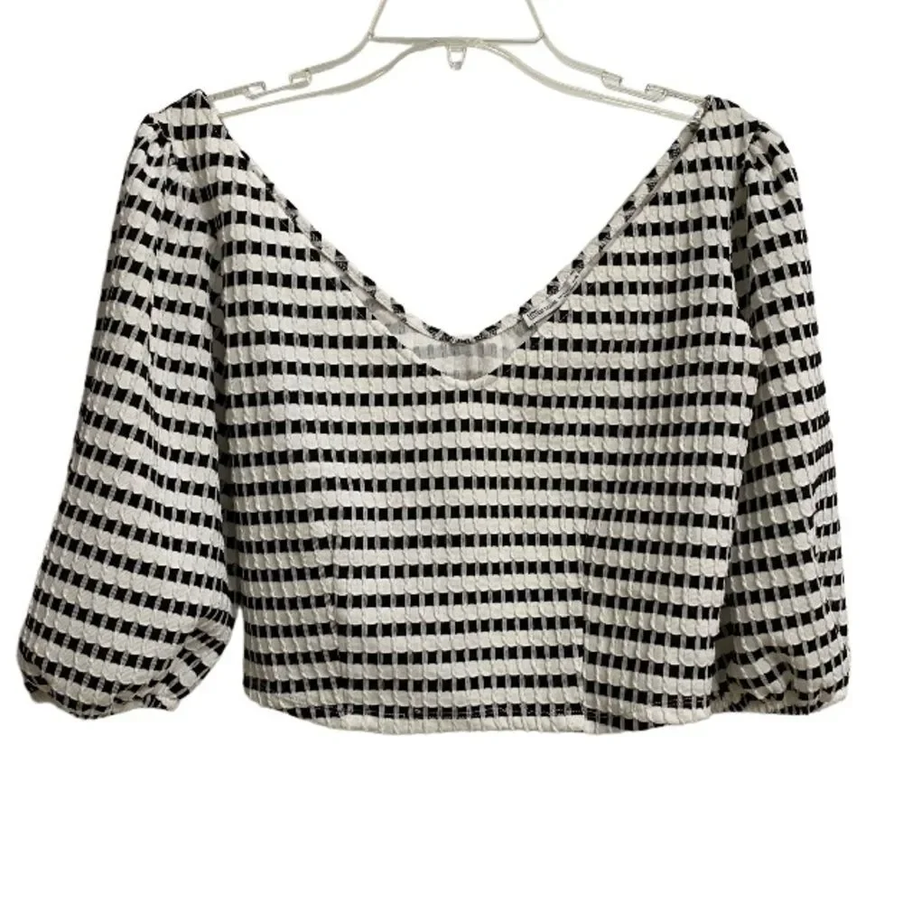 Zara Women's Puff Sleeve Crop Top Size L Black White Checkered Textured Preppy - Picture 3 of 12